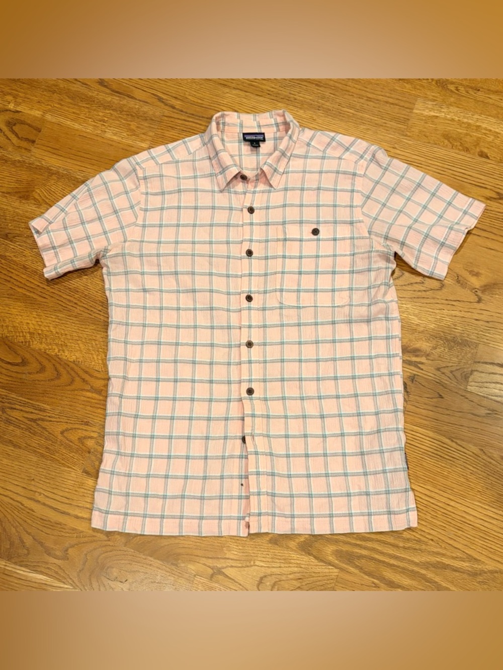 Patagonia Organic Cotton Men’s A/C Pink Plaid Short-Sleeve Button-Up Shirt